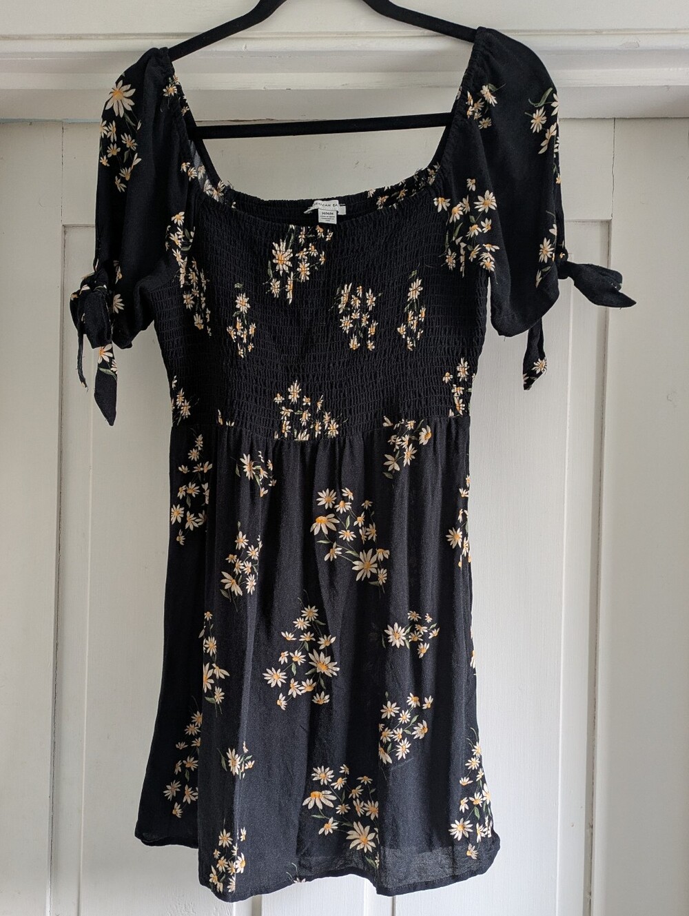 American Eagle Black Floral Mini Dress-M